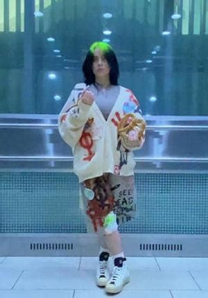 Billie Eilish shows off her twerking in Therefore I Am music ...